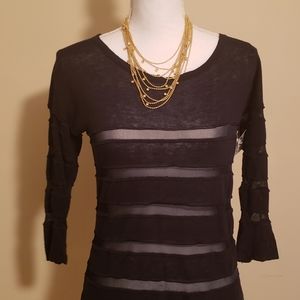 black very cute top.‌
